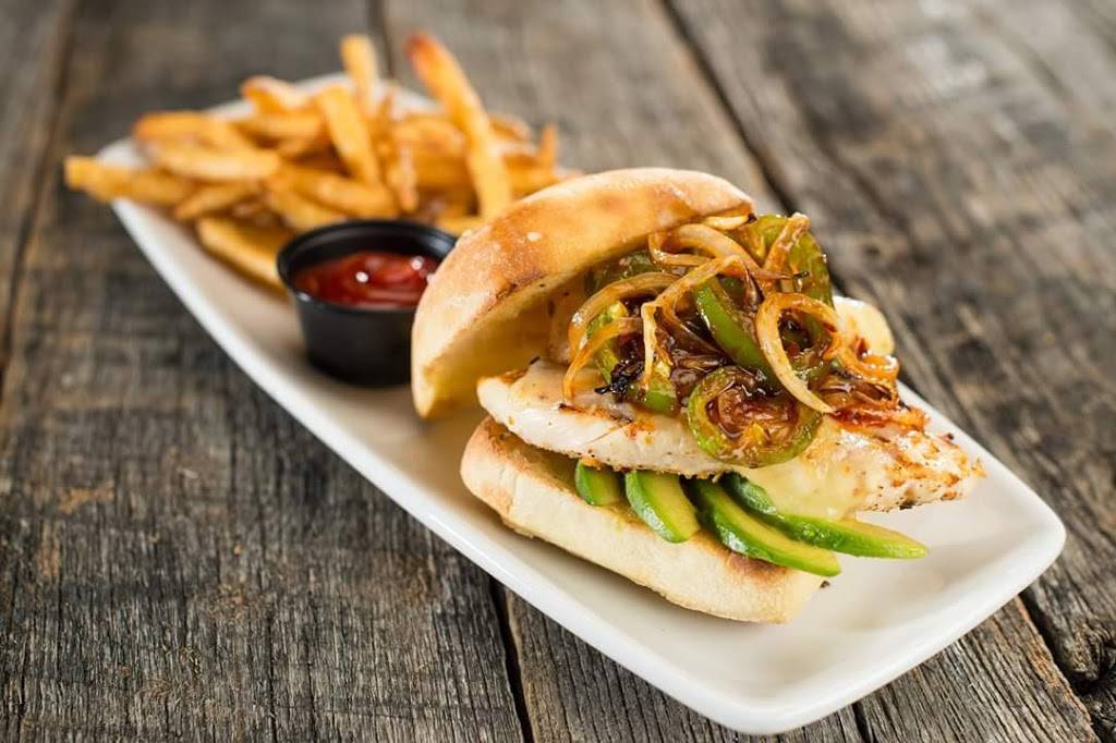 Native Grill & Wings | restaurant | 1559 S Gilbert Rd, Mesa, AZ 85204, USA | 4808921010 OR +1 480-892-1010