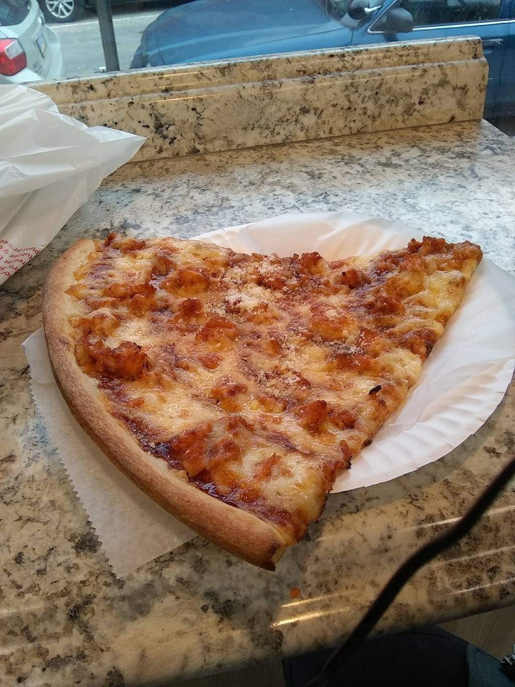 Gennaros Pizza‎ & steak | meal delivery | 1315 Bainbridge St, Philadelphia, PA 19147, USA | 2155450209 OR +1 215-545-0209