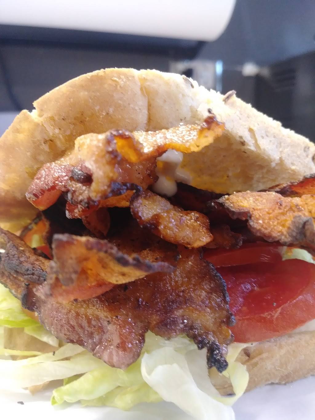 Richie’s CHEESESTEAK | restaurant | 6191 Deltona Blvd, Spring Hill, FL 34606, USA | 3526007999 OR +1 352-600-7999