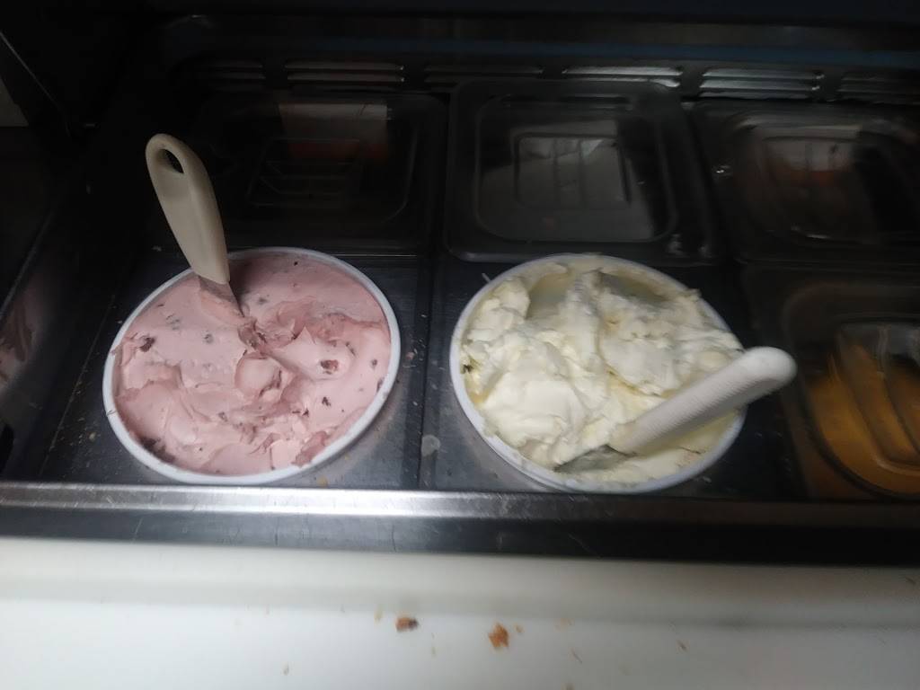 Dunkin Donuts | cafe | 5650 W Fullerton Ave, Chicago, IL 60639, USA | 7733856564 OR +1 773-385-6564