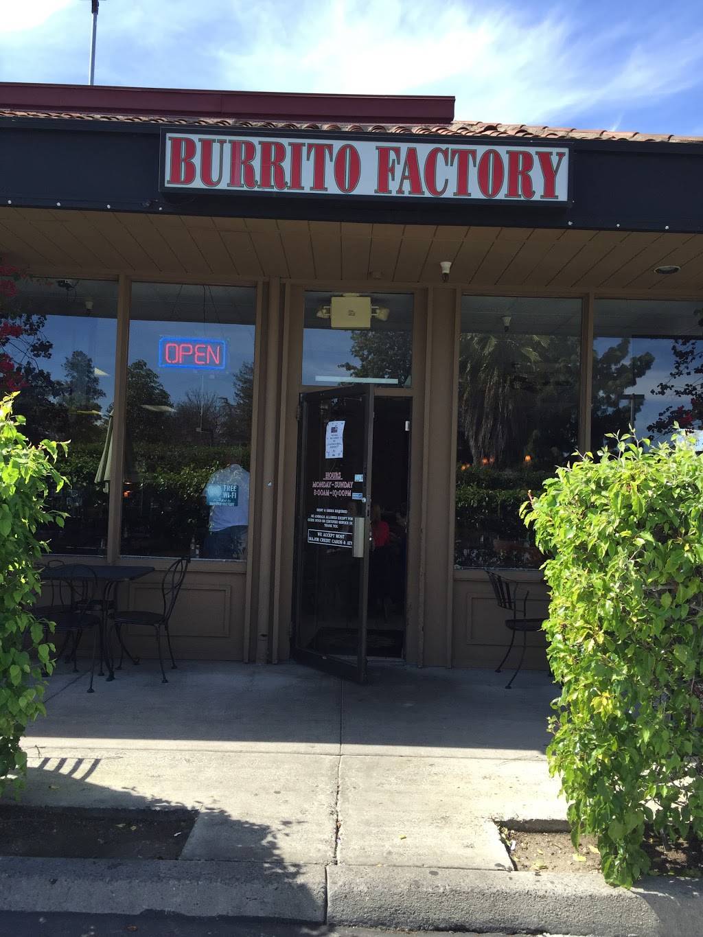 Burrito Factory | restaurant | 124 Blossom Hill Rd, San Jose, CA 95123, USA | 4082242215 OR +1 408-224-2215