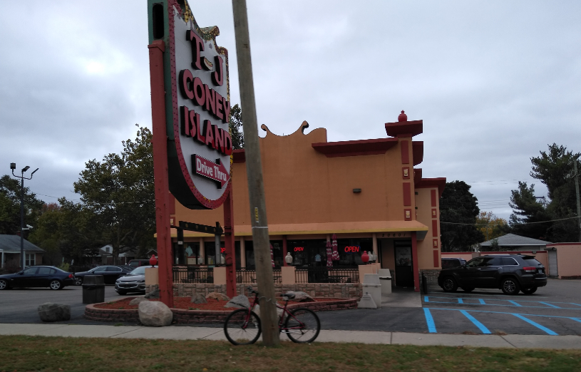 T & J Coney Island | restaurant | 20601 Eight Mile Rd, Detroit, MI 48219, USA | 3135330353 OR +1 313-533-0353