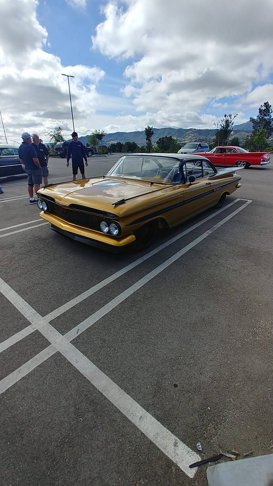 Jack in the Box | restaurant | 917 Academy Dr, Thousand Oaks, CA 91320, USA | 8052414932 OR +1 805-241-4932