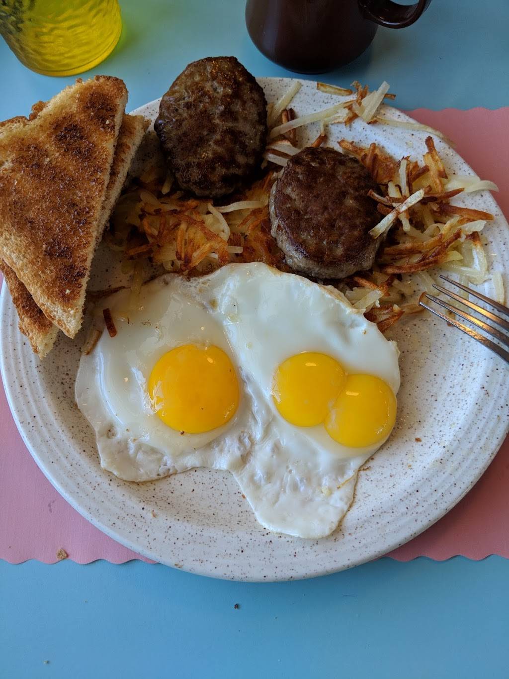 Munch Box Plus | restaurant | 6101 Estero Blvd, Fort Myers Beach, FL 33931, USA | 2394631889 OR +1 239-463-1889