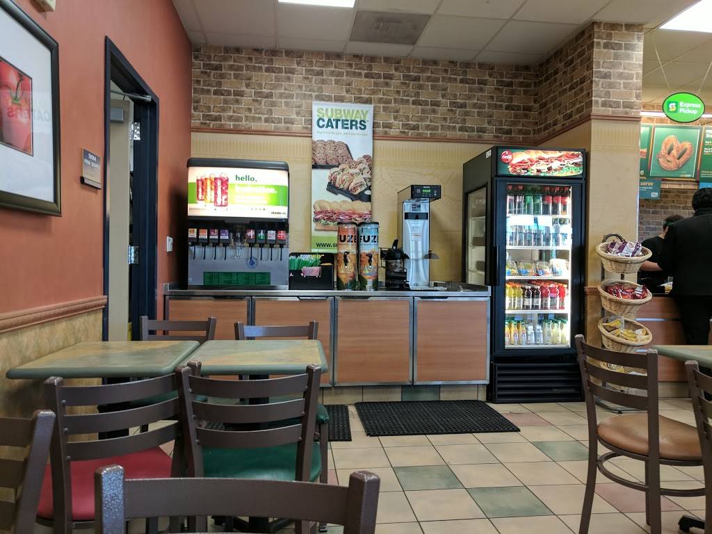 Subway Restaurants | restaurant | 4849 W Illinois Ave, Dallas, TX 75211, USA | 2148608664 OR +1 214-860-8664