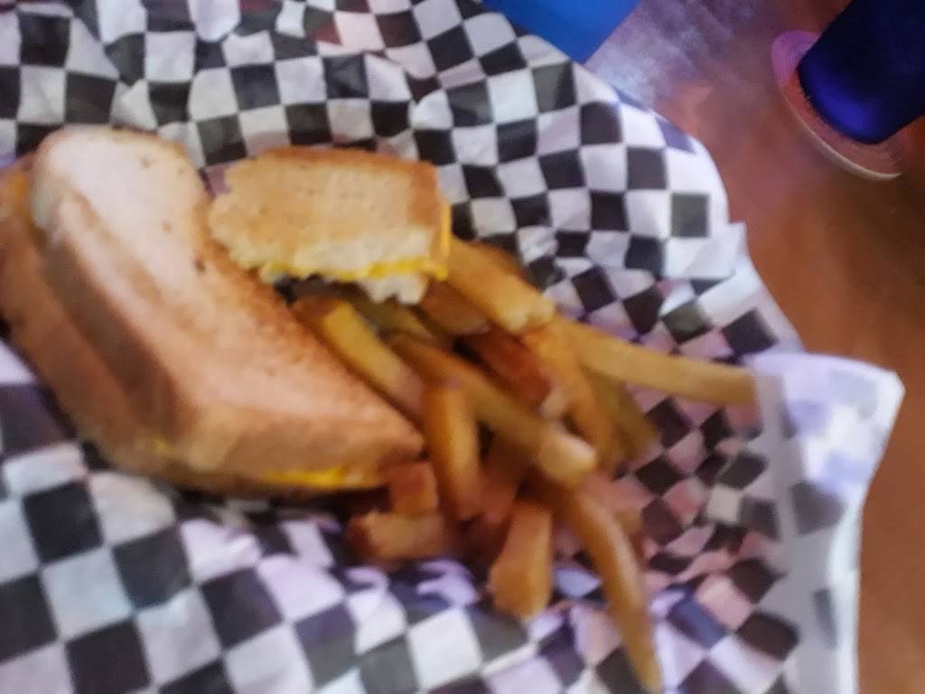 Fat Moose Bar & Grill | restaurant | 1382 Lewis River Rd, Woodland, WA 98674, USA | 3602257944 OR +1 360-225-7944