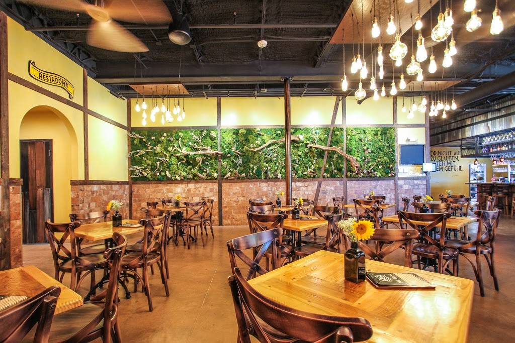 Kings BierHaus | restaurant | 2044 E T C Jester Blvd, Houston, TX 77008, USA | 2819903042 OR +1 281-990-3042