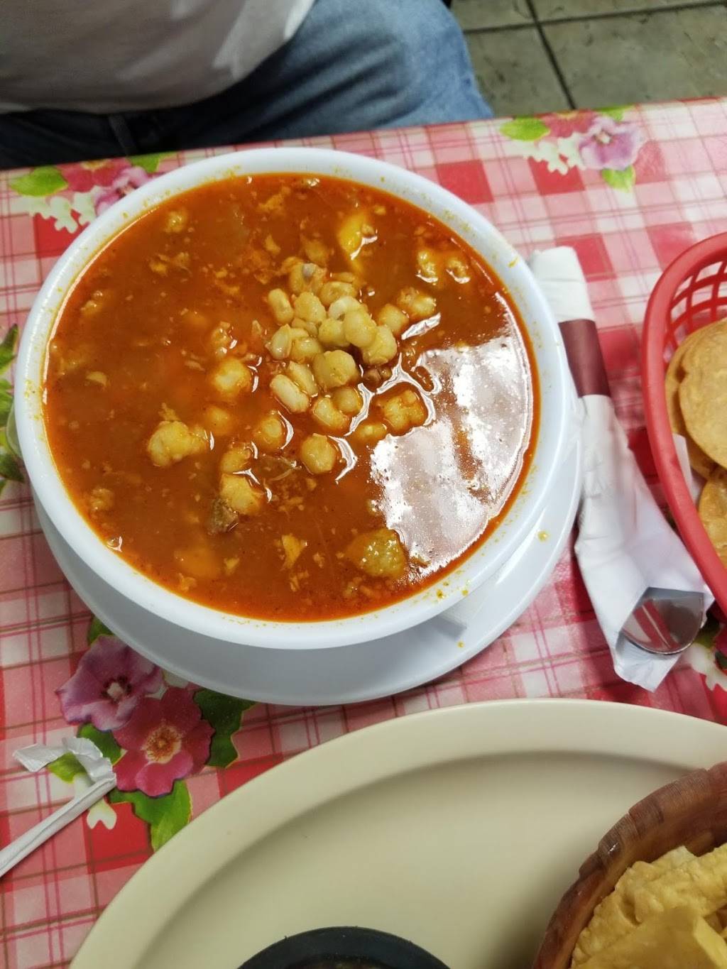 B&C Taco Bar & Burgers | restaurant | 34620 Yucaipa Blvd, Yucaipa, CA 92399, USA | 9099180195 OR +1 909-918-0195