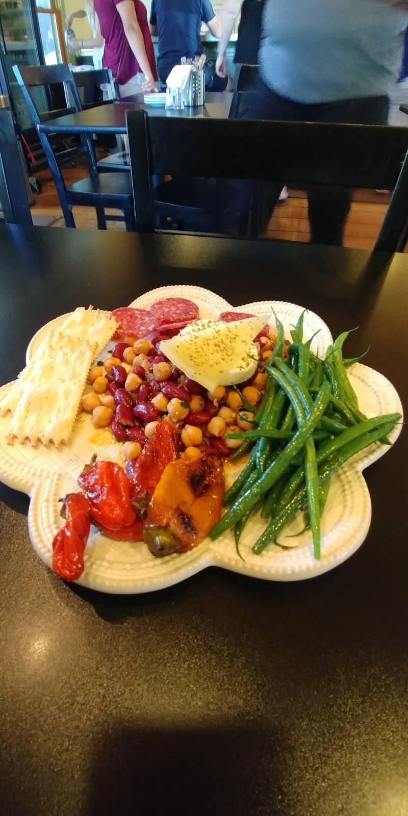 Ficelle | restaurant | 5 C E Main St, Winters, CA 95694, USA | 5307959593 OR +1 530-795-9593