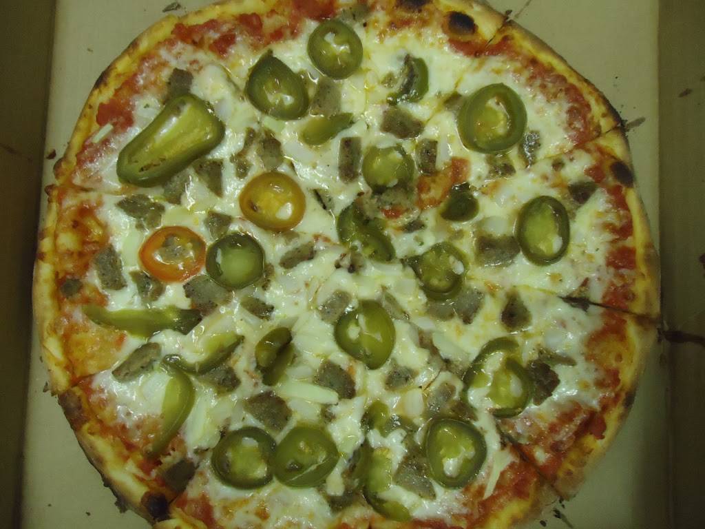 Famous Andys Pizzeria | meal delivery | 4875, 3300 Hwy 17 S, North Myrtle Beach, SC 29582, USA | 8432723030 OR +1 843-272-3030