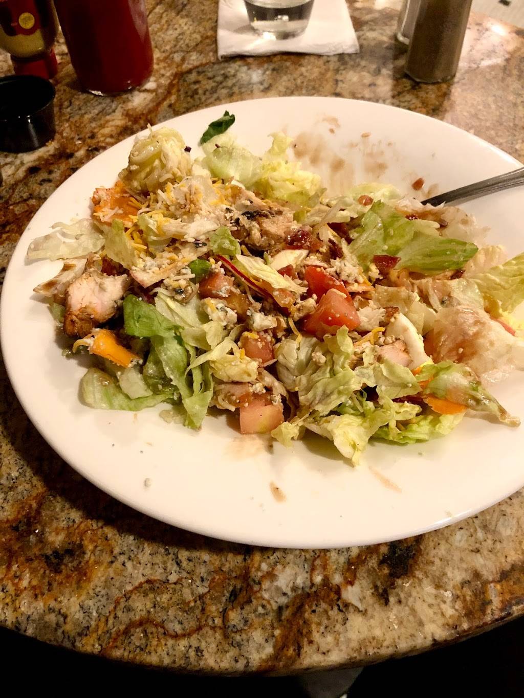 Stadium 3 Bar and Grille | restaurant | 1111 Lakeside Ave E, Cleveland, OH 44114, USA | 2162145100 OR +1 216-214-5100