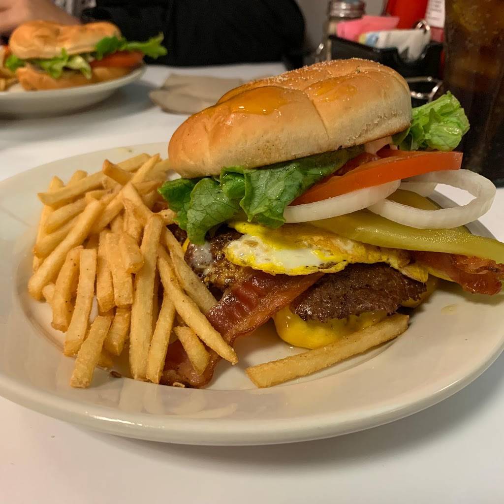 Steak n Shake | restaurant | 5901 University Dr, Huntsville, AL 35806, USA | 2564176751 OR +1 256-417-6751