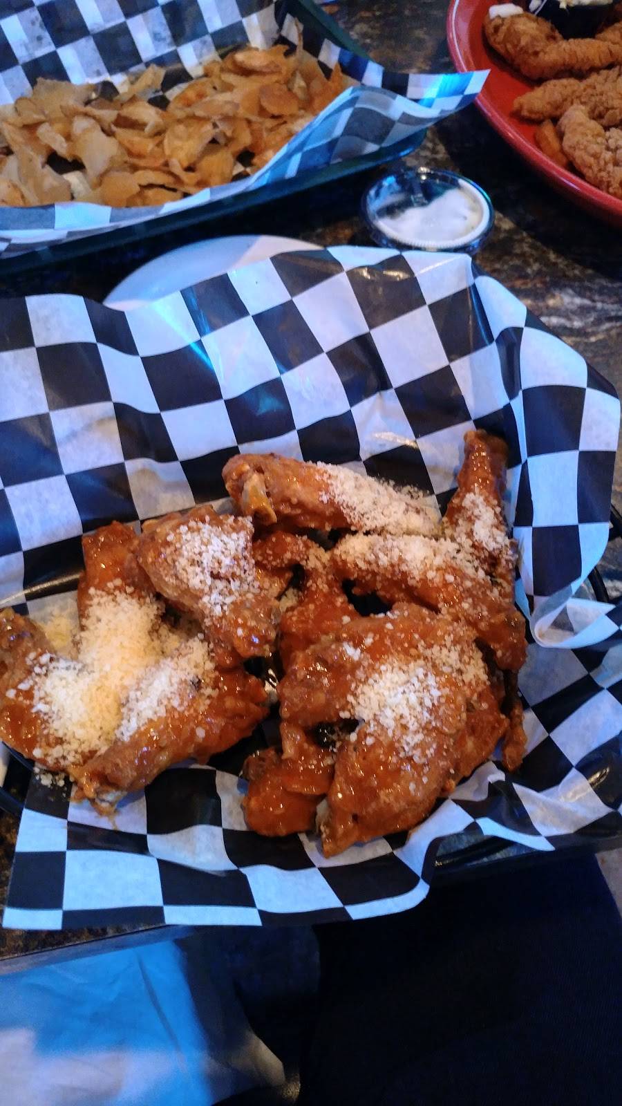 Cleats Club Seat Grille North Royalton | restaurant | 5267 Wallings Rd, North Royalton, OH 44133, USA | 4402372665 OR +1 440-237-2665