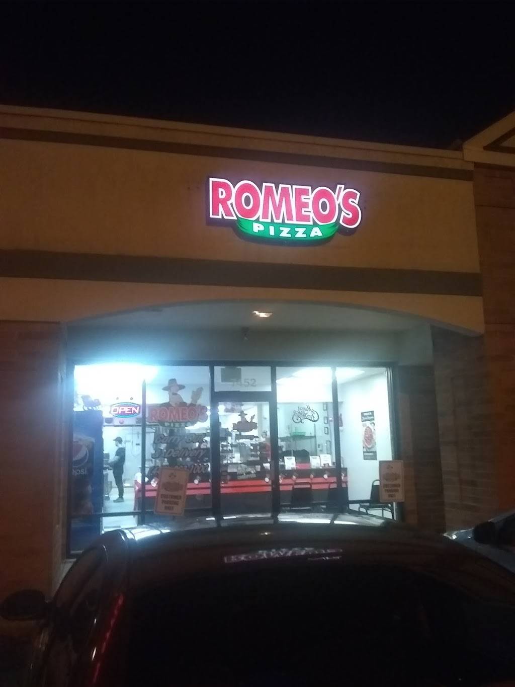 Romeos Pizza | restaurant | 7452 Ridge Rd, Parma, OH 44129, USA | 4406631000 OR +1 440-663-1000