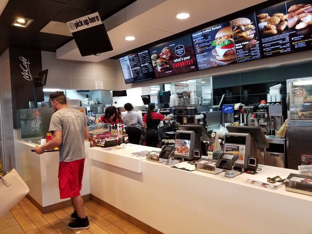 McDonalds | cafe | 205 Montgomery Crossing, Biscoe, NC 27209, USA | 9104284457 OR +1 910-428-4457