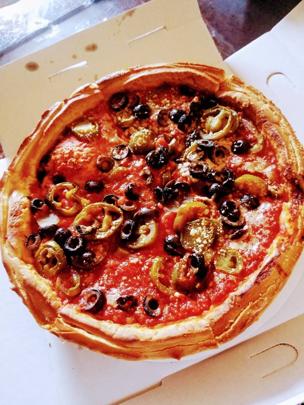 Giordanos | restaurant | 1556 Buttitta Dr, Streamwood, IL 60107, USA | 6303728600 OR +1 630-372-8600