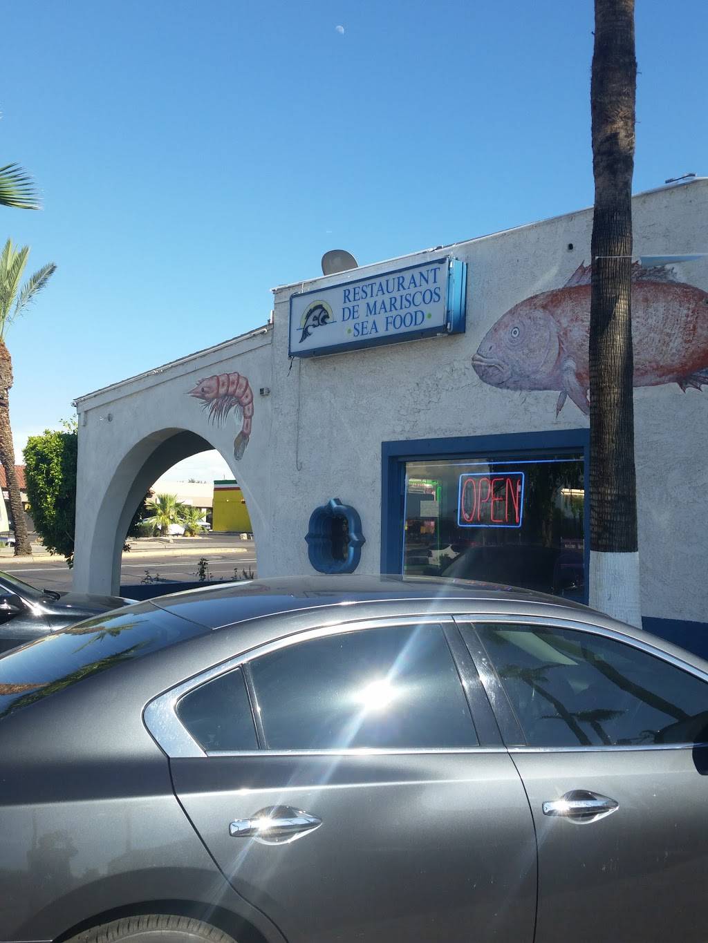 Las Glorias Restaurant | restaurant | 5220 S Central Ave, Phoenix, AZ 85040, USA | 6022683053 OR +1 602-268-3053