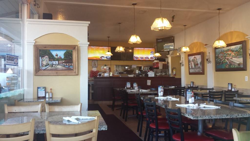 Mariscos Puerto Nuevo | restaurant | 580 Broadway Ave, Seaside, CA 93955, USA | 8315830411 OR +1 831-583-0411