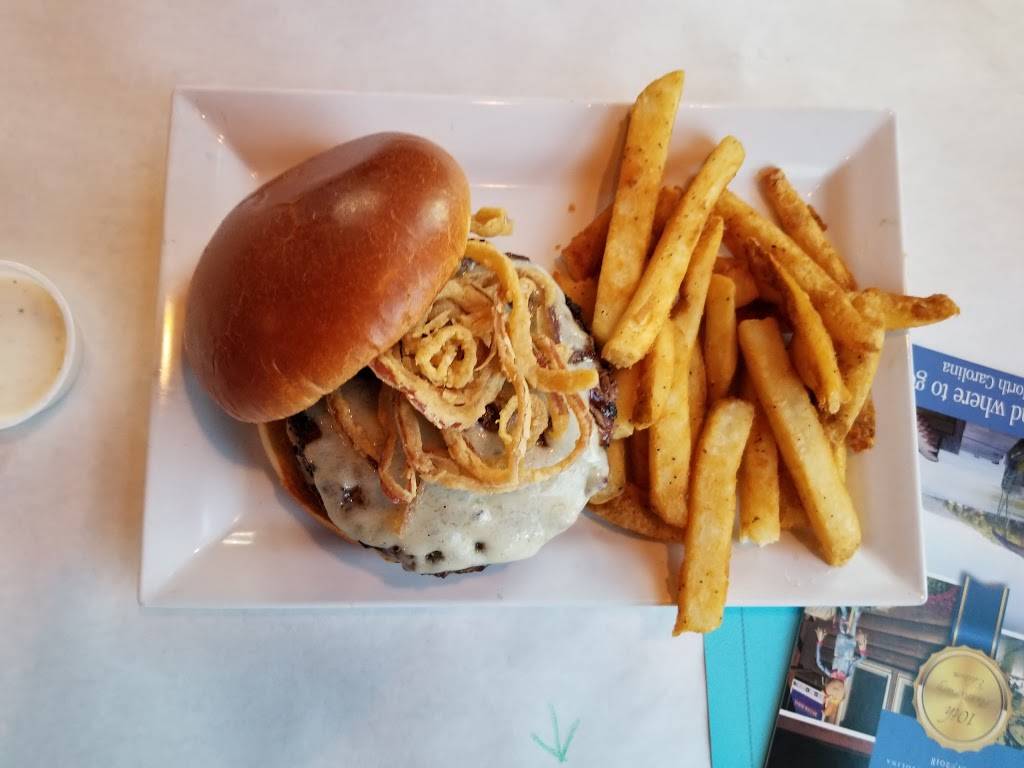 Larkins On the Lake Restaurant | restaurant | 1020 Memorial Hwy, Lake Lure, NC 28746, USA | 8286254075 OR +1 828-625-4075