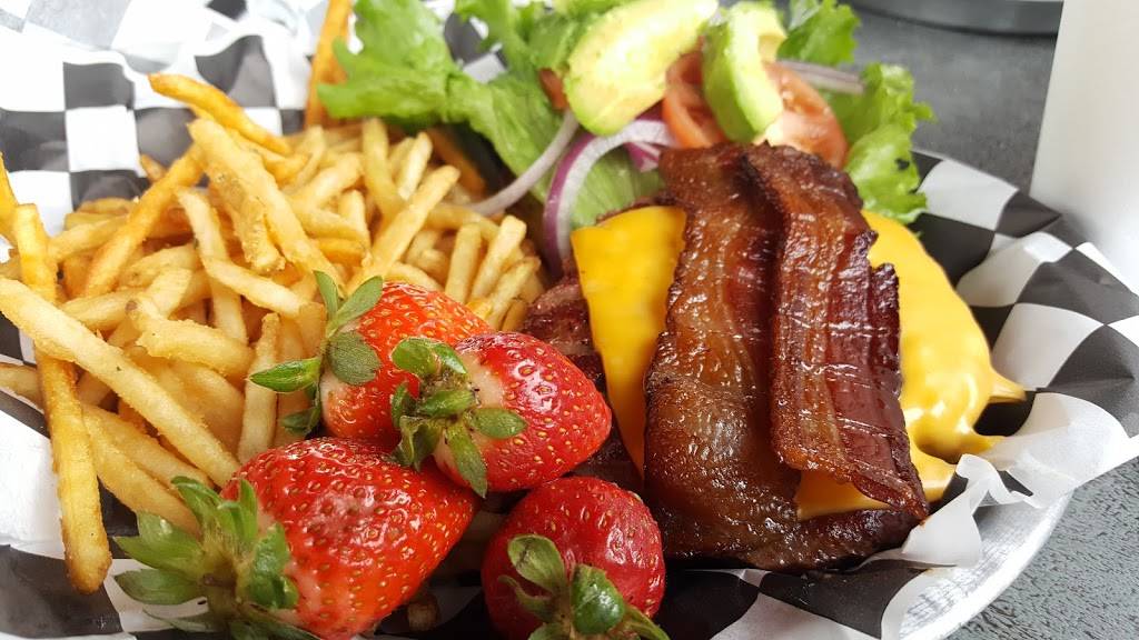 The Tri-Tipery | restaurant | 11359 Newport Rd, Ballico, CA 95303, USA | 2096348849 OR +1 209-634-8849