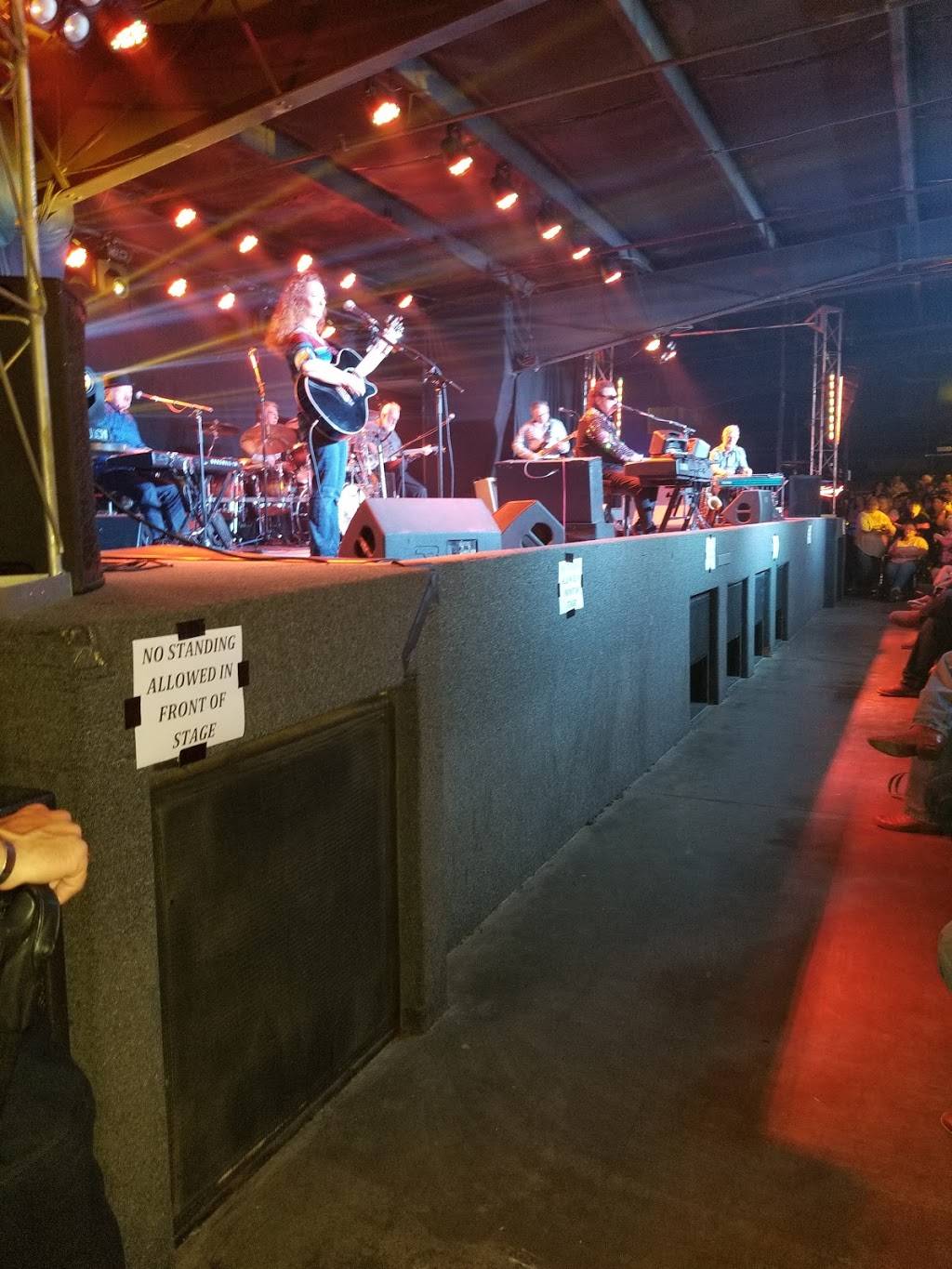 Silver Saloon | night club | 1708 TX-34, Terrell, TX 75160, USA | 9725247111 OR +1 972-524-7111