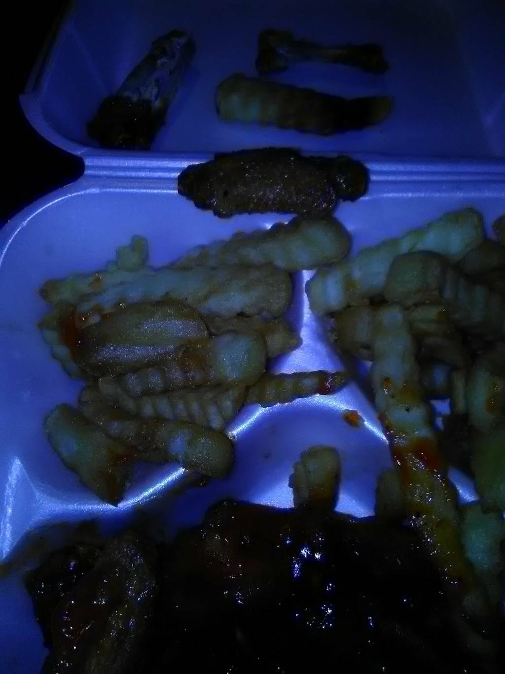 C & C Hot Wings | restaurant | 1336 Moreland Ave SE, Atlanta, GA 30316, USA | 4046249472 OR +1 404-624-9472