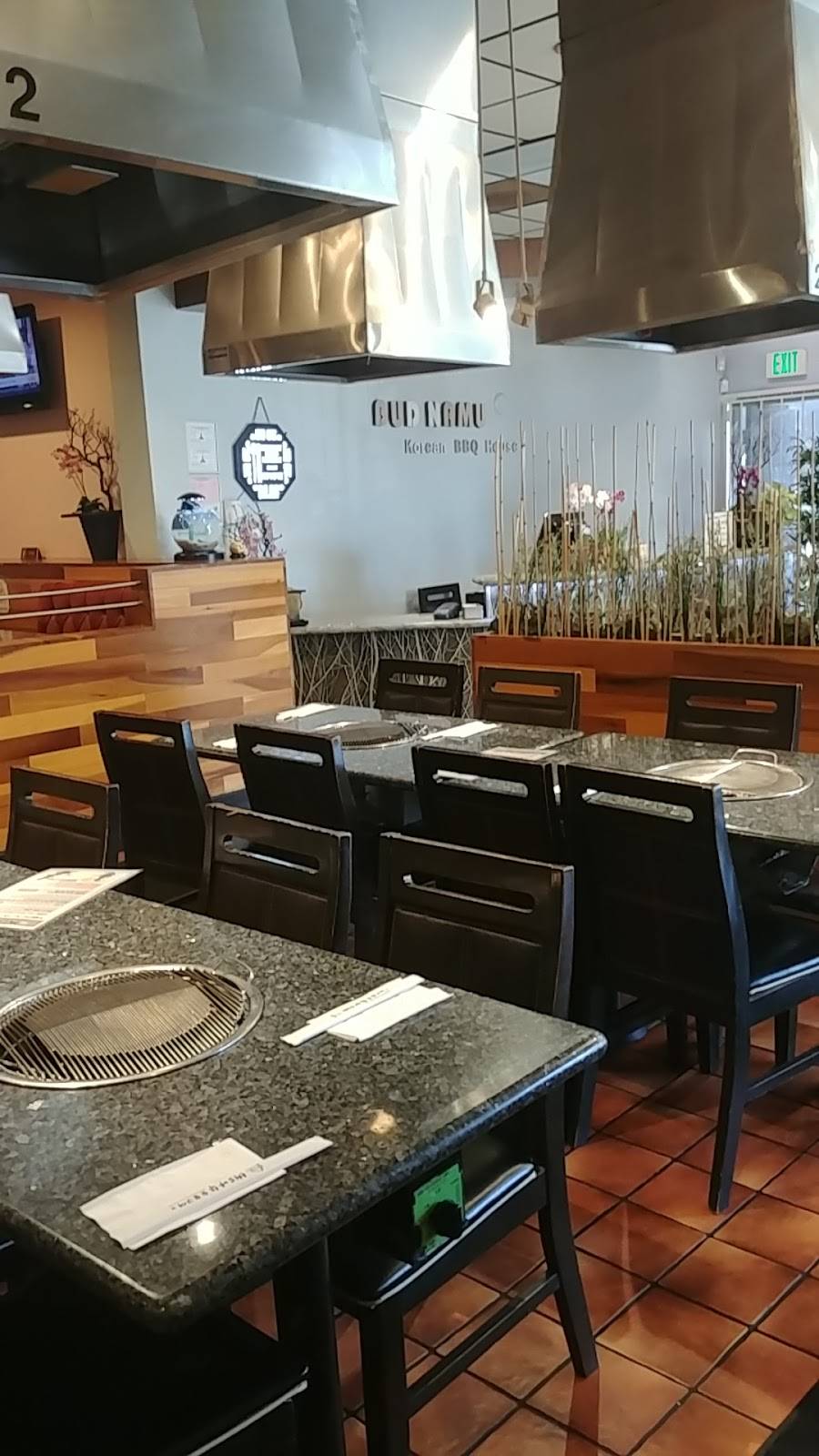 버드나무 Bud Namu | restaurant | 809 S Ardmore Ave, Los Angeles, CA 90005, USA | 2133859292 OR +1 213-385-9292