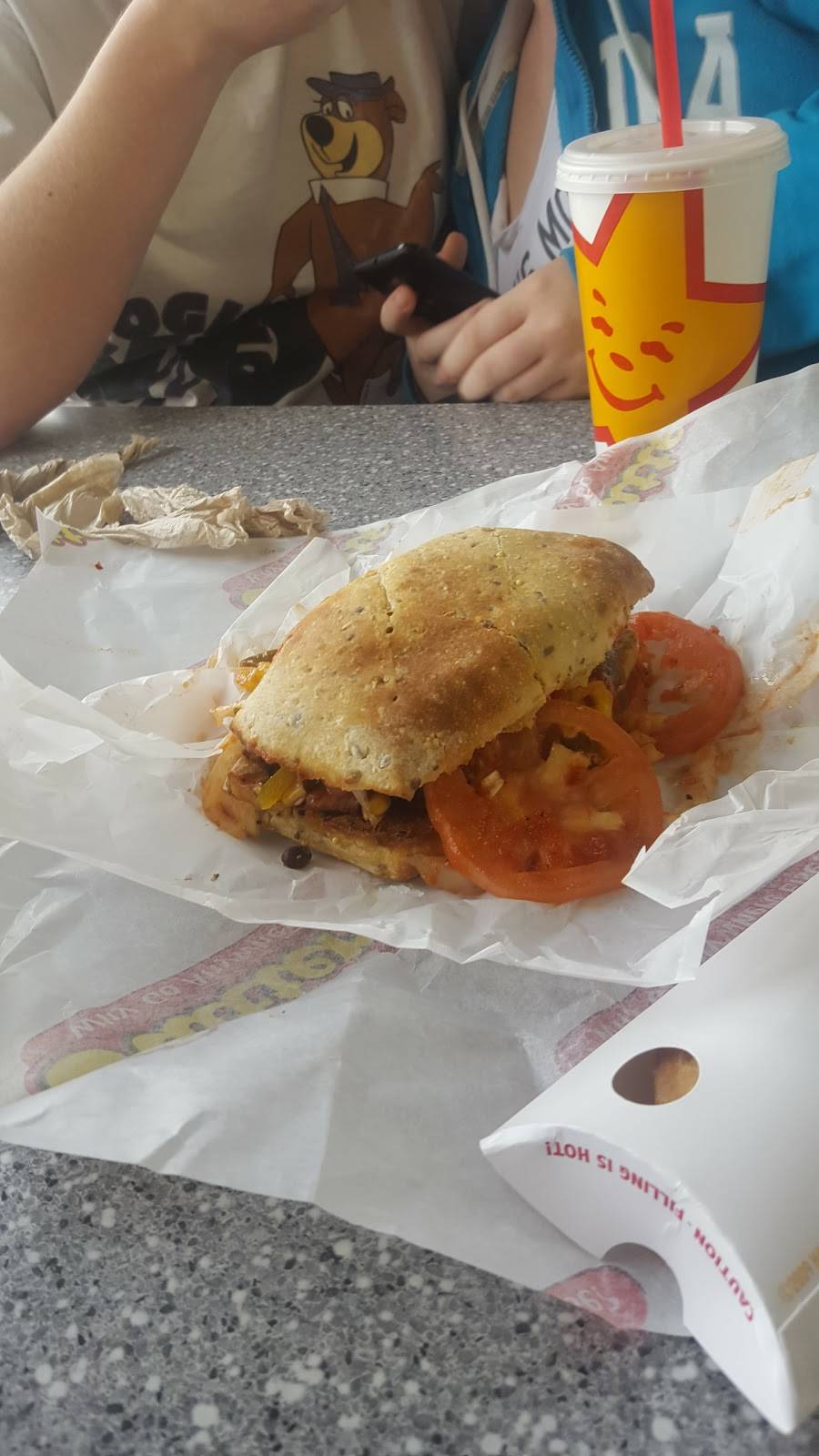 Hardees | restaurant | 500 N Main St, Spring Grove, PA 17362, USA | 7172253496 OR +1 717-225-3496