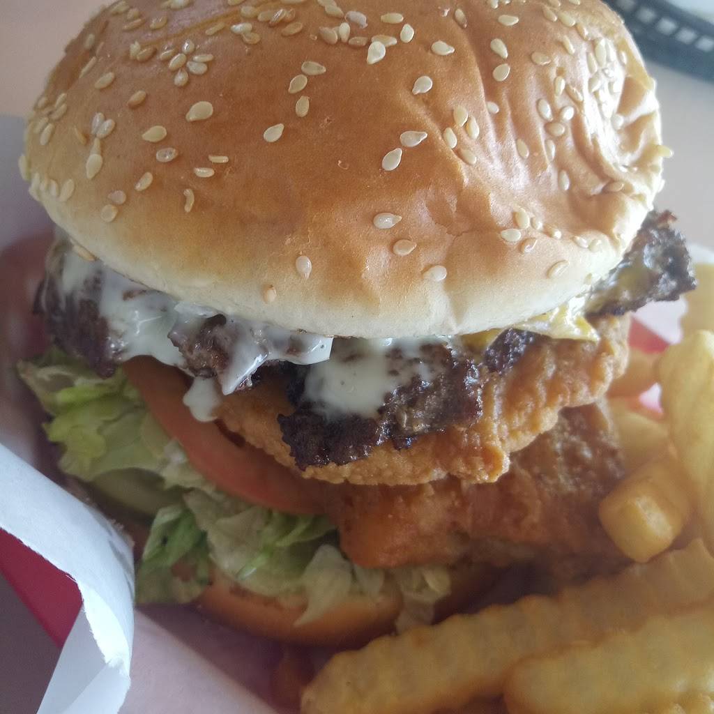 Chick Inn Drive in | restaurant | 501 Holmes Rd, Ypsilanti, MI 48198, USA | 7344833639 OR +1 734-483-3639