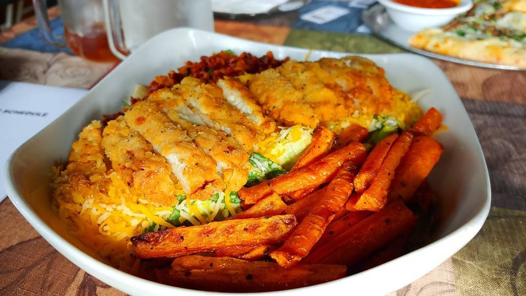 Dogtown Roadhouse | restaurant | 302 S Locust St, Floyd, VA 24091, USA | 5407456836 OR +1 540-745-6836