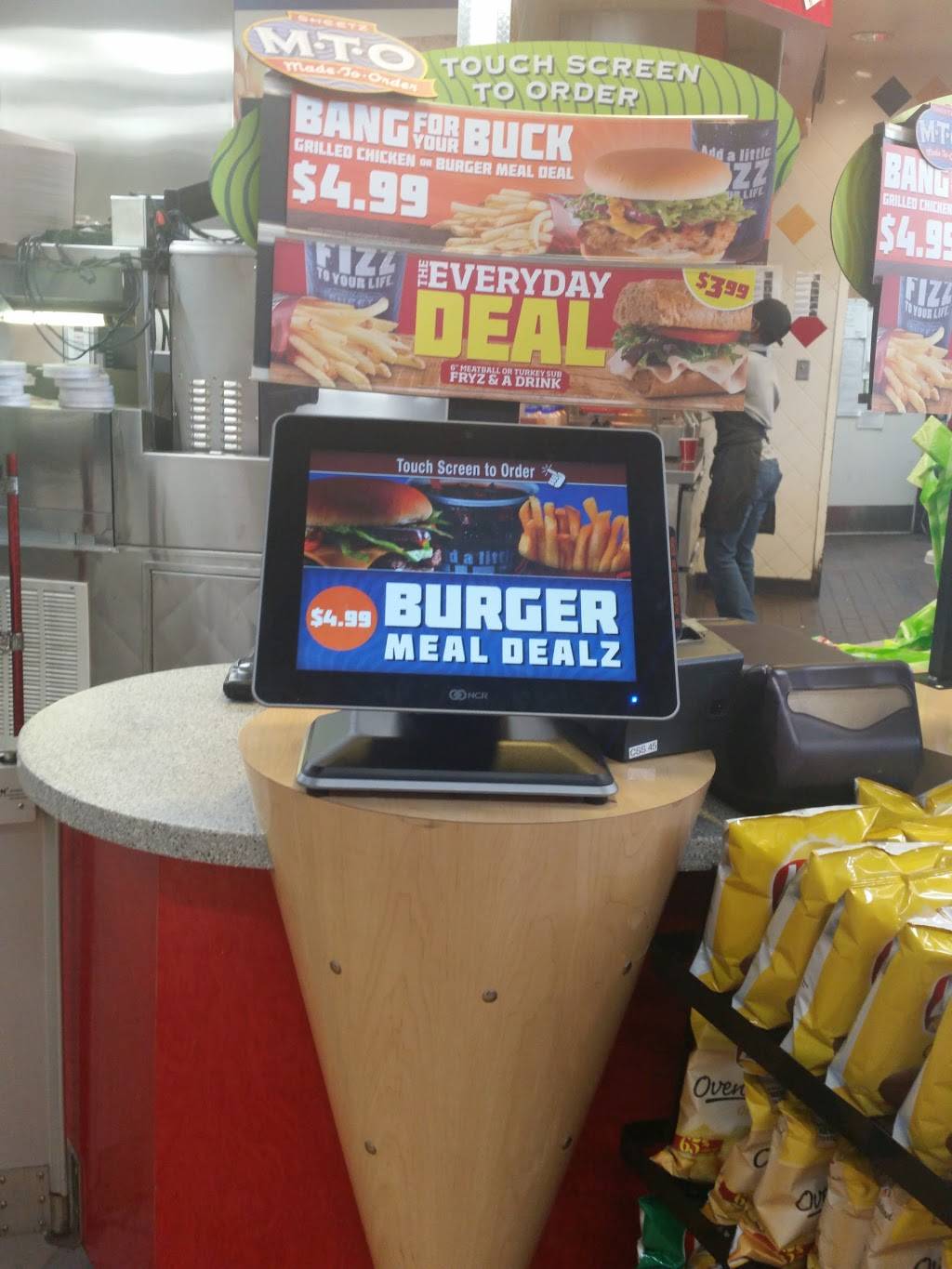 Sheetz #346 | cafe | 2001 Carl D. Silver Parkway, Fredericksburg, VA 22401, USA | 5405483223 OR +1 540-548-3223