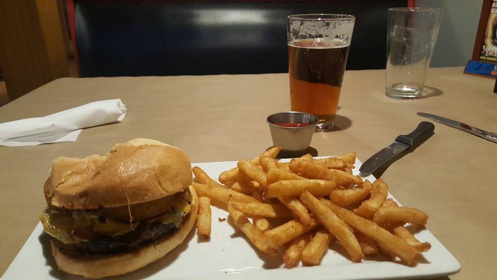 Firehouse Tap & Grille | restaurant | 875 Park Ave, Meadville, PA 16335, USA | 8147243646 OR +1 814-724-3646