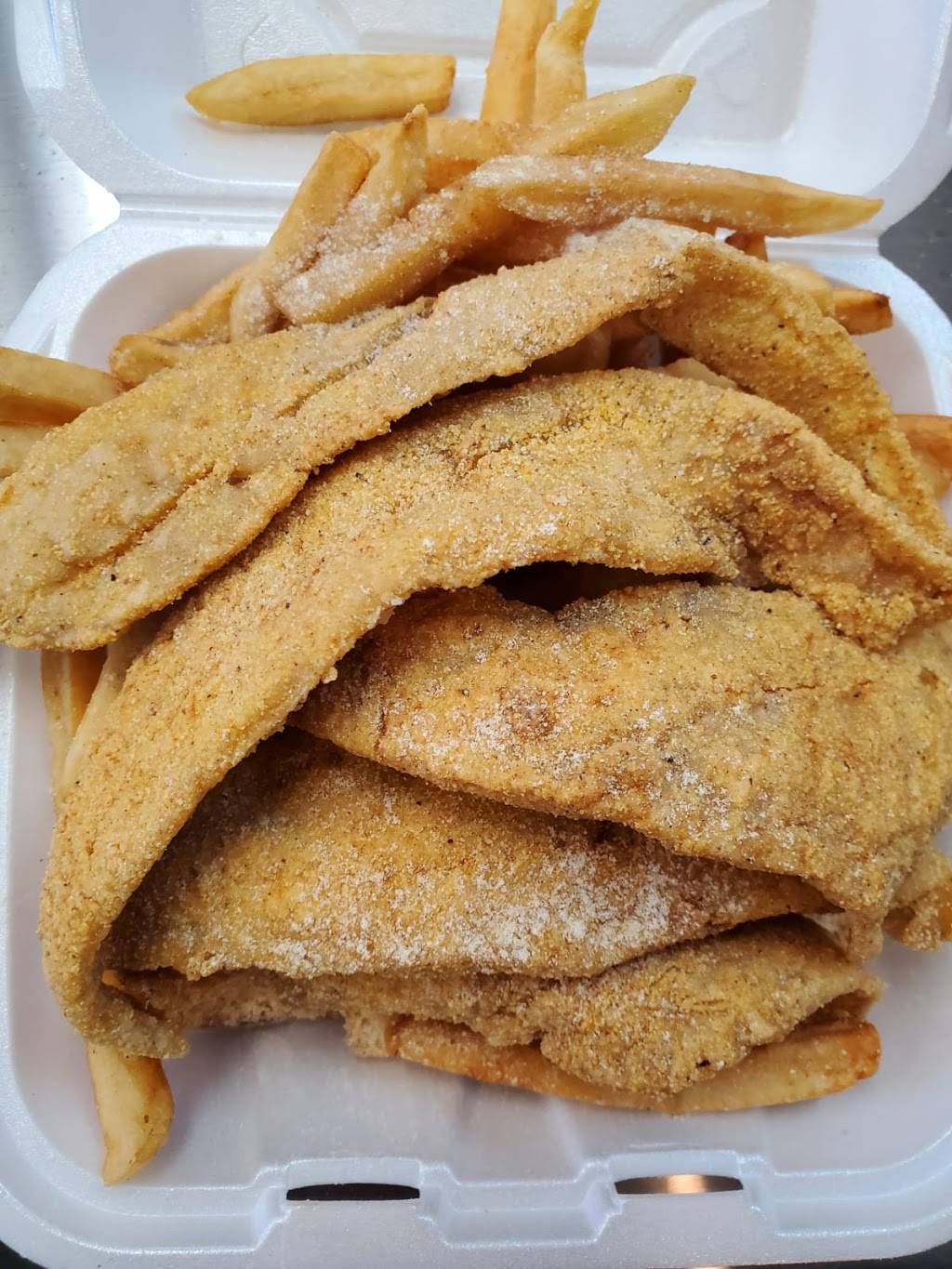 Fish Express | restaurant | 2463 Harrison Ave, Cincinnati, OH 45211, USA | 5136613000 OR +1 513-661-3000