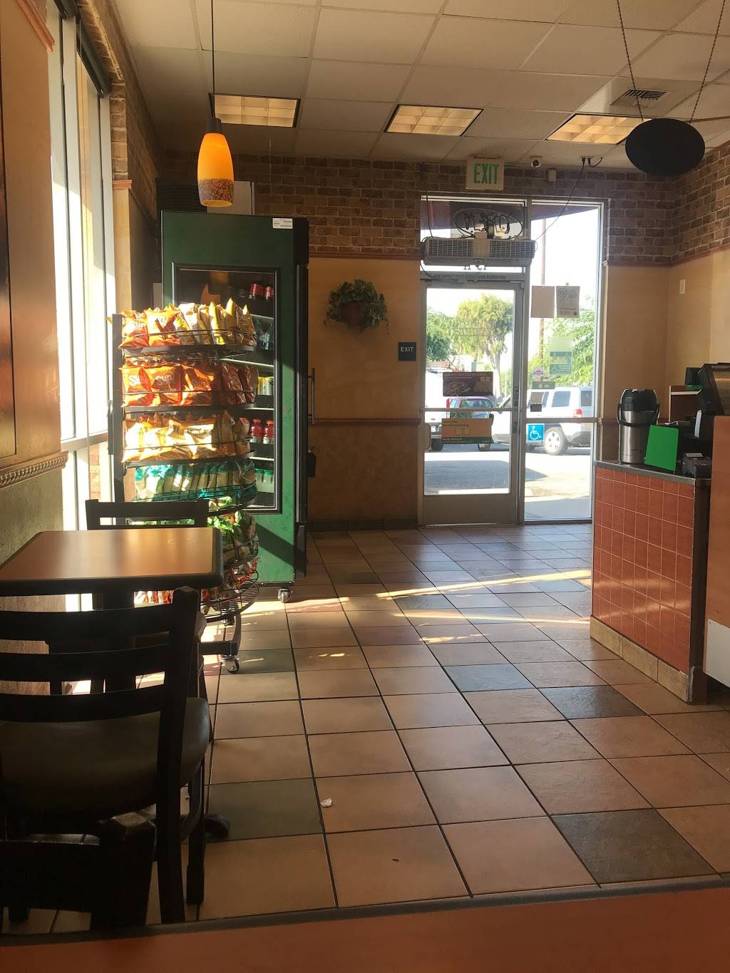 Subway Restaurants | restaurant | 15905 Valley View Ave, Santa Fe Springs, CA 90670, USA | 5629261705 OR +1 562-926-1705