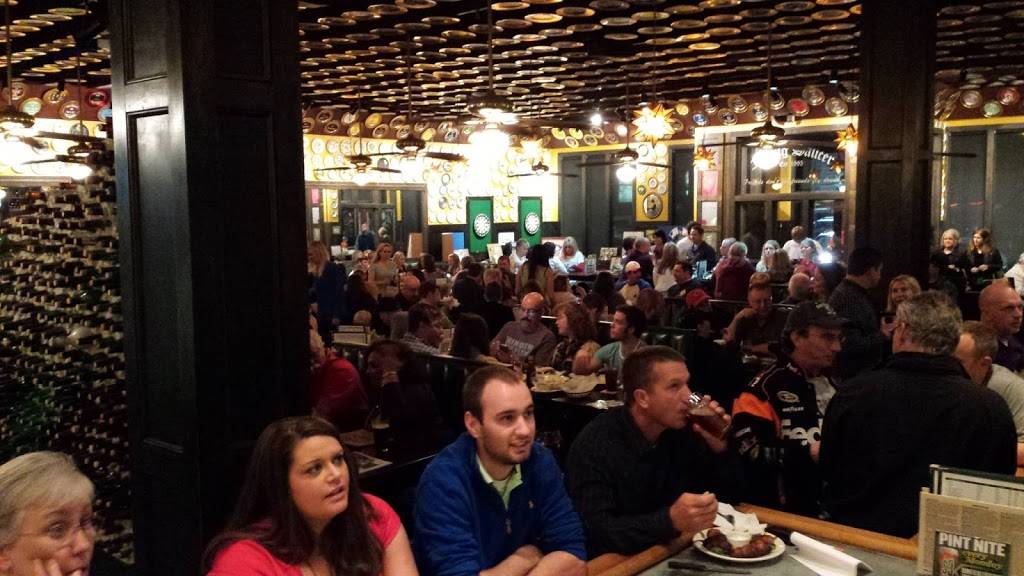 Flying Saucer Draught Emporium | restaurant | 1400 N Germantown Pkwy Suite 114, Cordova, TN 38016, USA | 9017555530 OR +1 901-755-5530