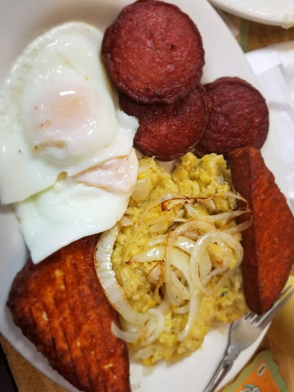 Melanies Restaurant | restaurant | 675 Mt Prospect Ave, Newark, NJ 07104, USA | 9734848920 OR +1 973-484-8920