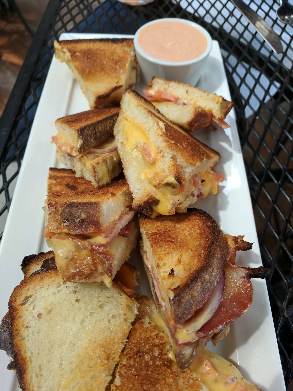 Egan & Sons | restaurant | 118 Walnut St, Montclair, NJ 07042, USA | 9737441413 OR +1 973-744-1413