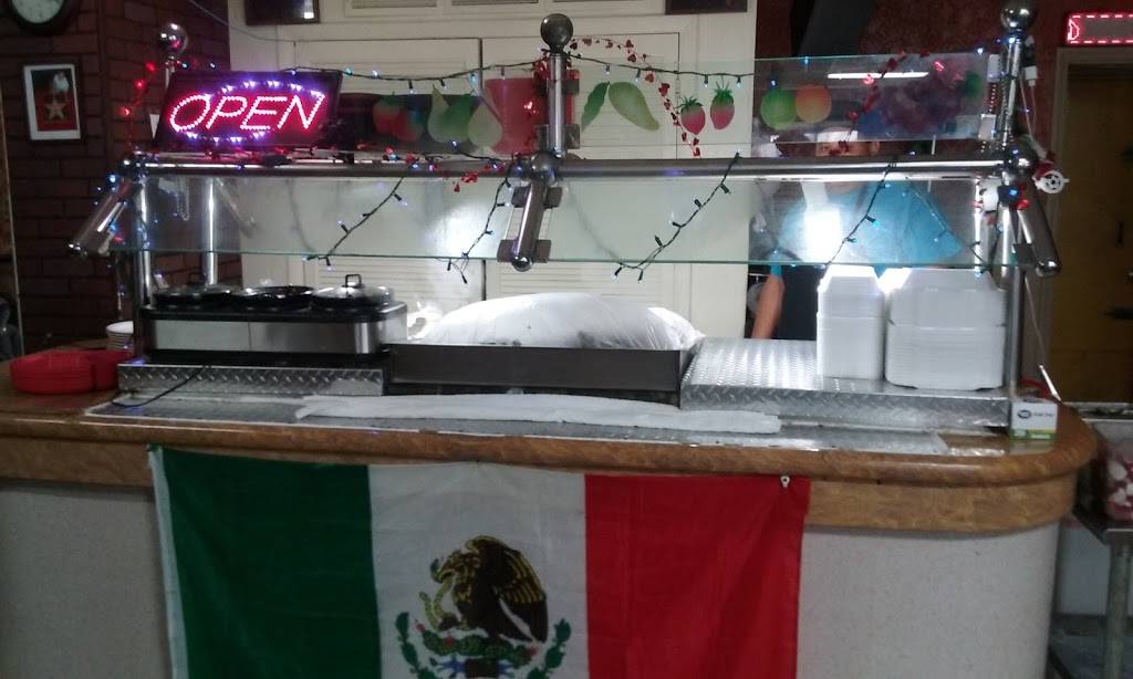 Taqueria Chango | restaurant | 2405 Hickory St, Omaha, NE 68105, USA | 4029332819 OR +1 402-933-2819
