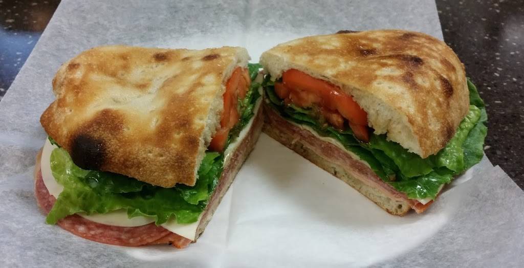 Tanos Pizzeria | restaurant | 372 Kelley St, Manchester, NH 03102, USA | 6036228200 OR +1 603-622-8200