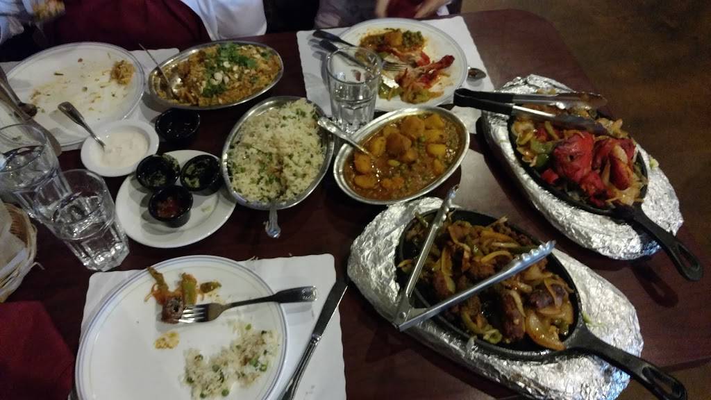India Palace | restaurant | 2941 W Bell Rd, Phoenix, AZ 85053, USA | 6029424224 OR +1 602-942-4224