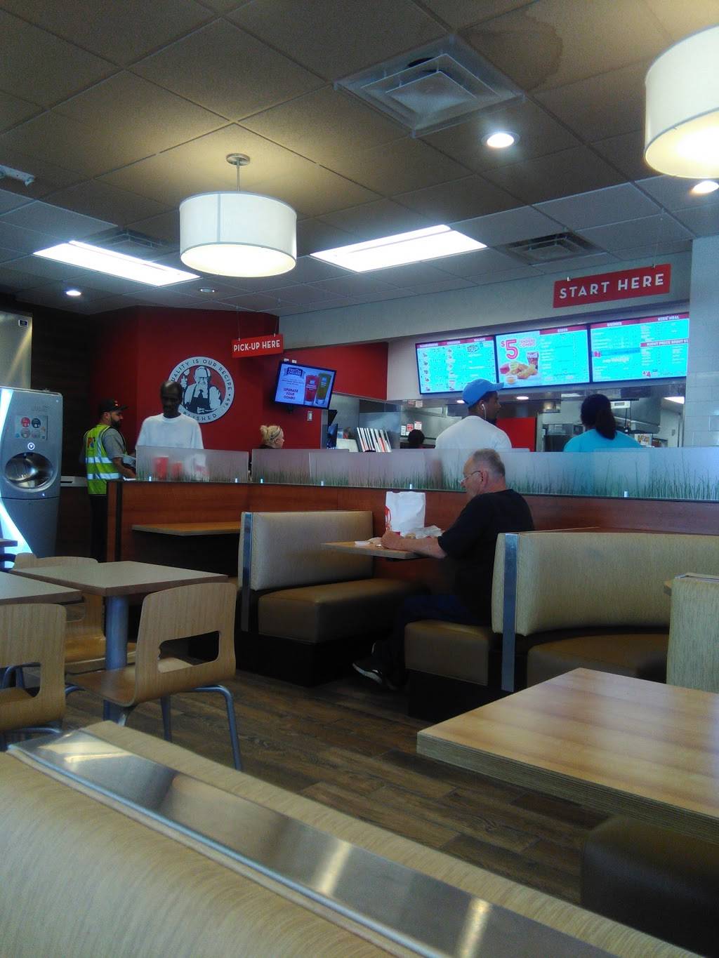 Wendys | restaurant | 850 Manton Ave, Providence, RI 02909, USA | 4015214668 OR +1 401-521-4668