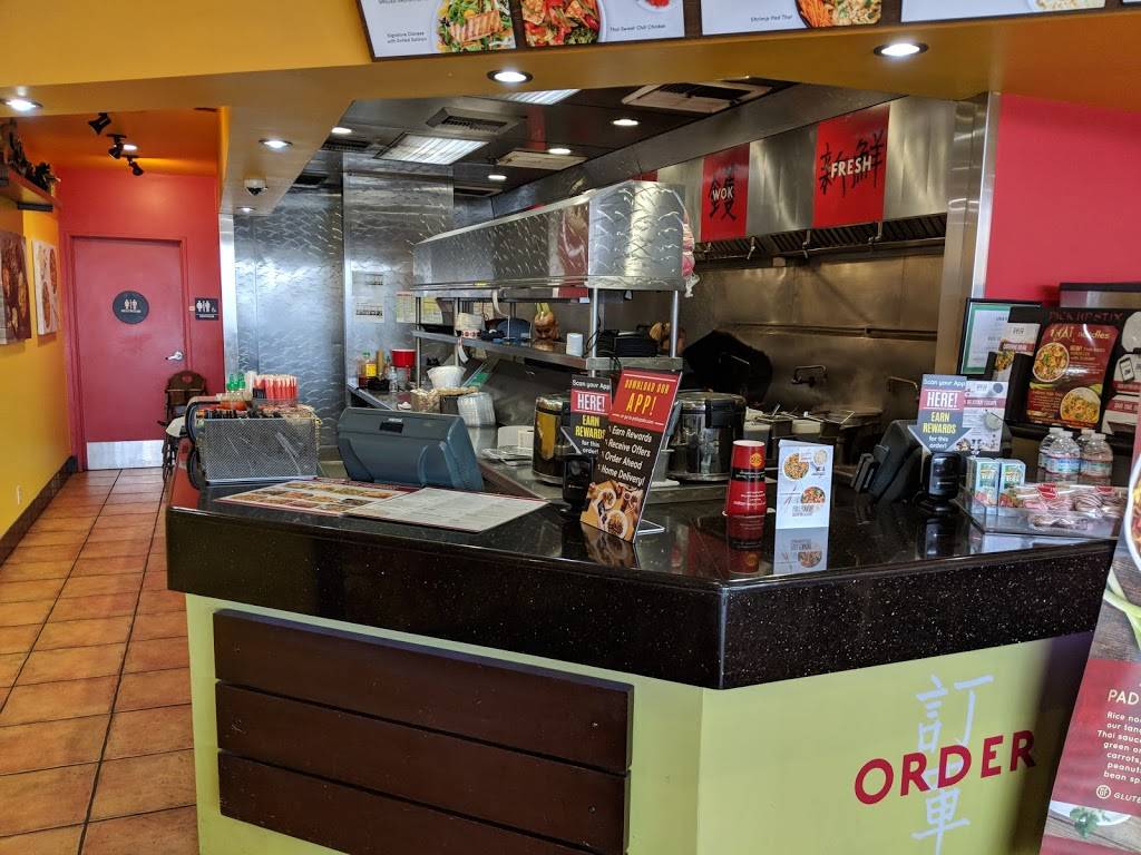 Pick Up Stix Fresh Asian Flavors | restaurant | 1034 E Bastanchury Rd, Fullerton, CA 92835, USA | 7146740414 OR +1 714-674-0414