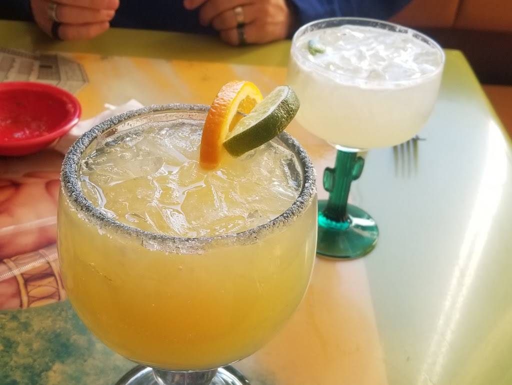 El Jimador | restaurant | 171 Daniel Webster Hwy, Belmont, NH 03220, USA | 6035278122 OR +1 603-527-8122