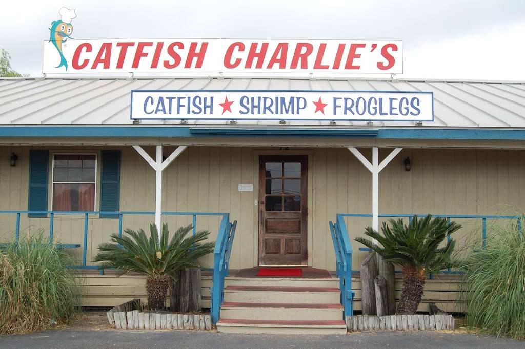 Catfish Charlies | restaurant | 5830 McArdle Rd #12, Corpus Christi, TX 78412, USA | 3619930363 OR +1 361-993-0363