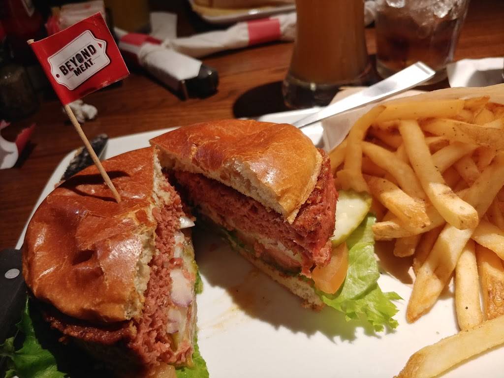 TGI Fridays | restaurant | 20430 US-59, Humble, TX 77338, USA | 2815401375 OR +1 281-540-1375