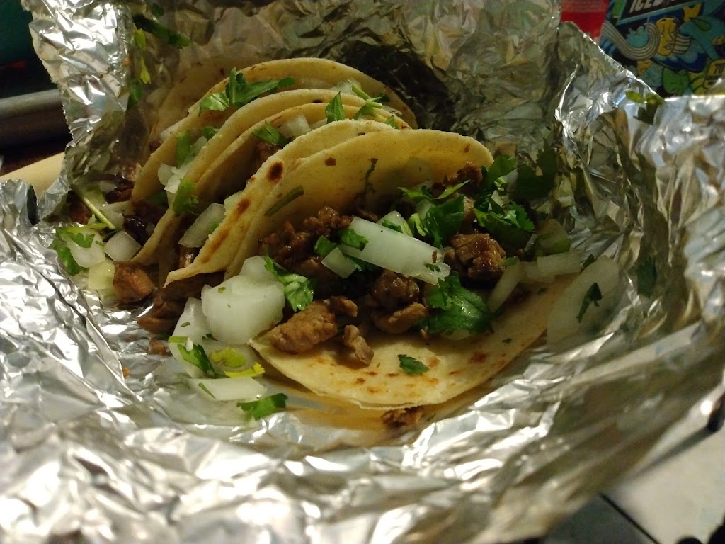 Tacos Aka | restaurant | 121 N, 121 Chapote St, Rio Grande City, TX 78582, USA | 9564872782 OR +1 956-487-2782