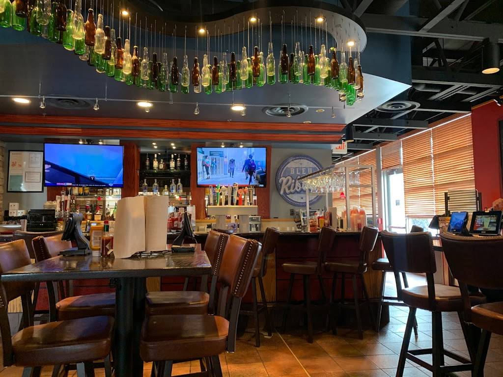 Red Robin Gourmet Burgers and Brews | restaurant | 11675 S 73rd St, Papillion, NE 68046, USA | 4023311349 OR +1 402-331-1349