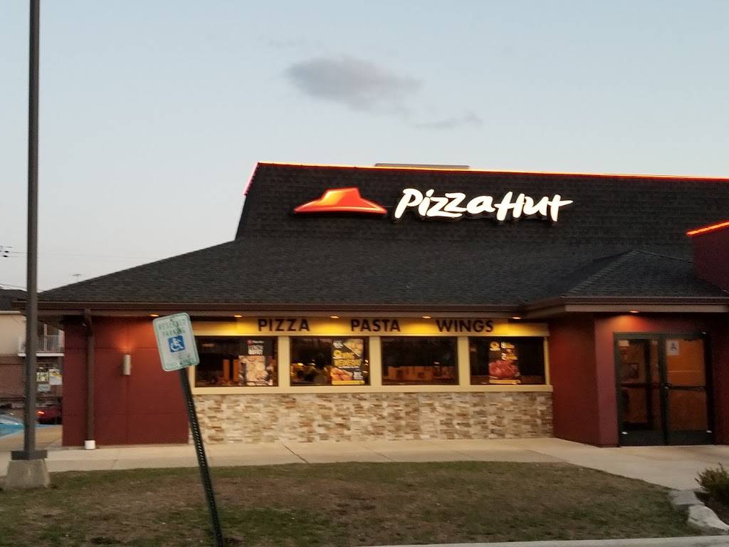 Pizza Hut | restaurant | 8920 Atlantic Ave, Ozone Park, NY 11416, USA | 7188484500 OR +1 718-848-4500