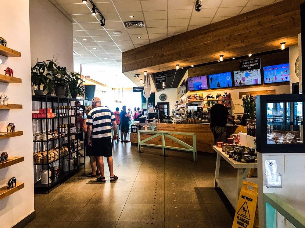 Fromagerie Victoria Trois-Rivières | restaurant | 4575 Boulevard des Récollets, Trois-Rivières, QC G9A 5V2, Canada | 8198412606 OR +1 819-841-2606