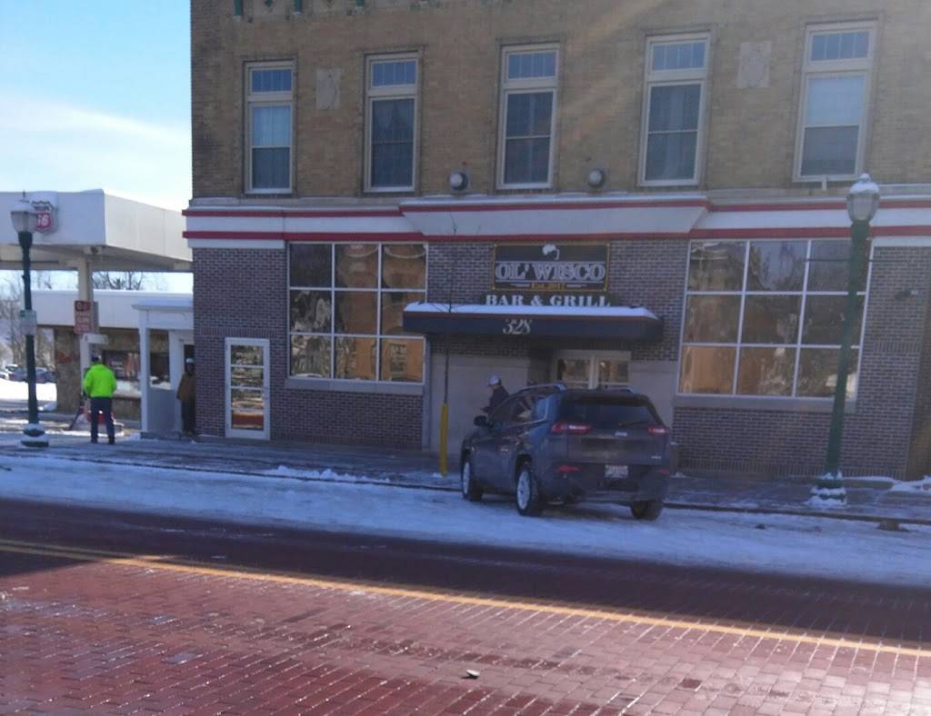 Ol Wisco Bar & Grill | restaurant | 328 E Walworth Ave, Delavan, WI 53115, USA | 2627283995 OR +1 262-728-3995